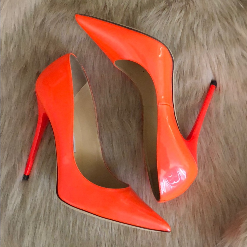 Jimmy choo London Anouk parent neon pump.